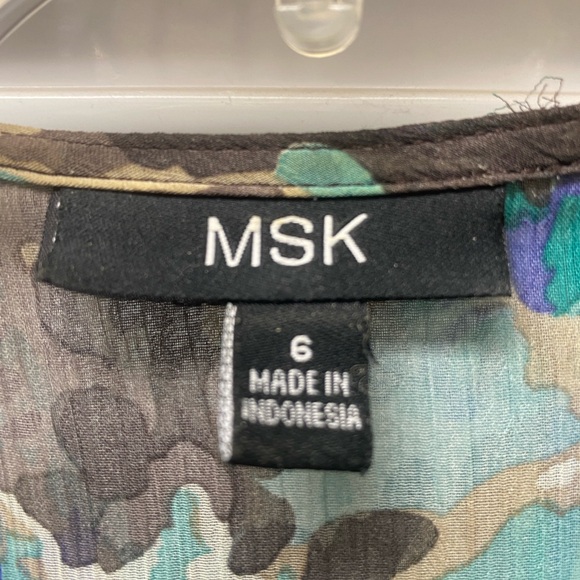 Short sleeve knee length dress - Picture 6 of 6